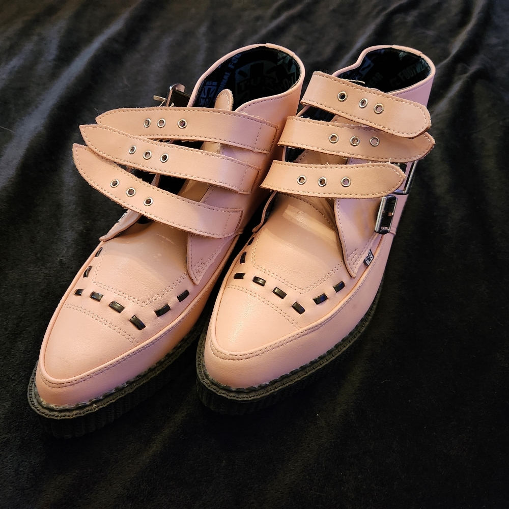 Pastel pink T.U.K. pointed toe boots
